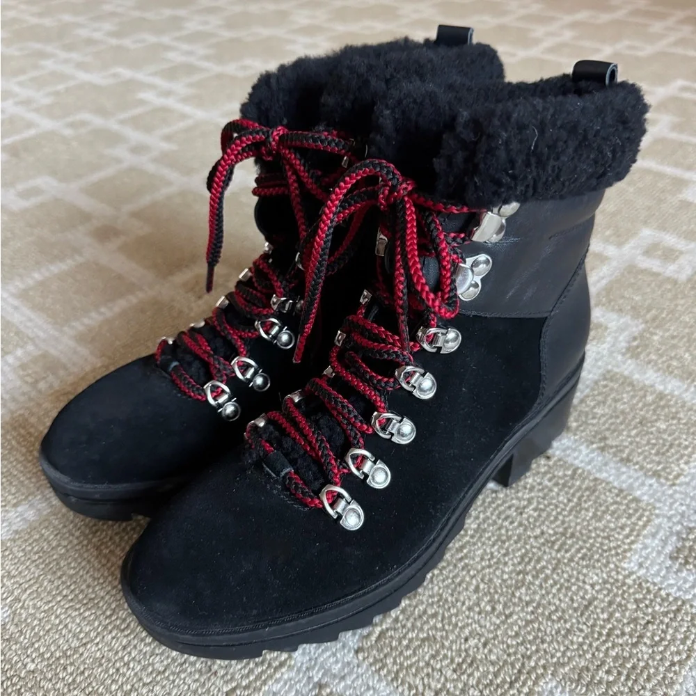 Marc Fisher Suede Faux Fur Fall Winter Boots Lace-Up Lug Sole Black Red Size 5.5